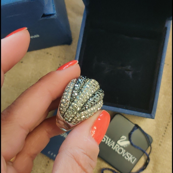 SWAROVSKI APPOLON RING - Picture 6 of 16